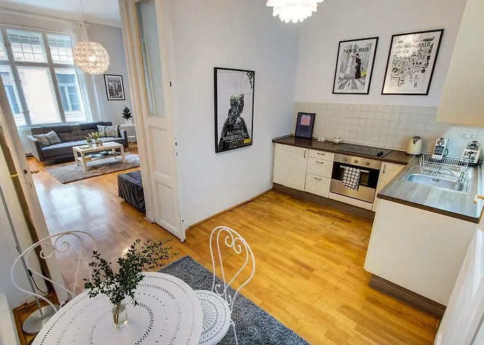 شقة Alma's Romantic Getaway *