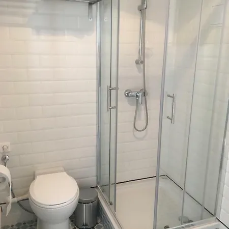 Alma's Romantic Getaway Budapest