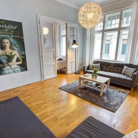 Alma's Romantic Getaway Apartment Budapest