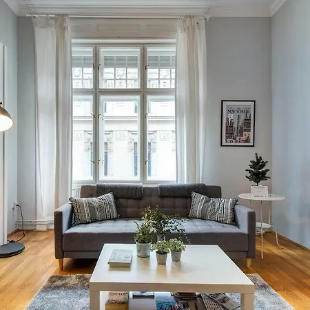 Alma's Romantic Getaway